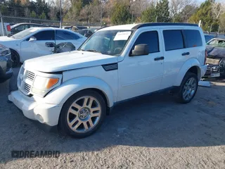 2011 Dodge Nitro Heat z VIN 1D4PT4GK0BW582589, wystawiony jako IAAI lot #41015035 z przebiegiem 130 098 mil mil oraz . Historia ofert i sprzedaży dostępna na DreamBid. Obrazek 2.