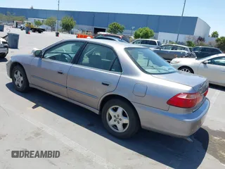 2000 Honda Accord EX с VIN 1HGCG1654YA065541, выставлен на аукционе IAAI как лот 42414986 с пробегом 158 544 миль миль и . История ставок и продаж доступна на DreamBid. Изображение 3.