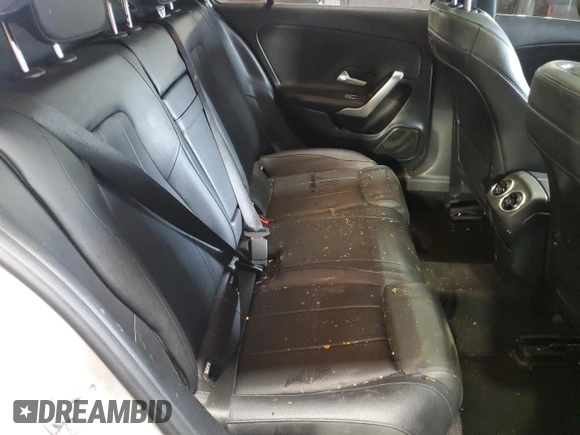 2019 Mercedes-Benz A 220 z VIN WDD3G4FBXKW028712, wystawiony jako Copart lot #59023105 z przebiegiem 95 881 mil mil oraz Szkoda całkowita • Salvage title. Historia ofert i sprzedaży dostępna na DreamBid. Obrazek 10.