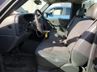2005 Chevrolet Silverado 1500 Work Truck z VIN 1GCEC14X95Z105147, wystawiony jako Copart lot #45899345 z przebiegiem 121 210 mil mil oraz Szkoda całkowita • Salvage title. Historia ofert i sprzedaży dostępna na DreamBid. Obrazek 7.