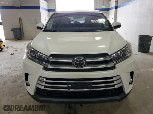 2018 Toyota Highlander Limited with VIN 5TDYZRFH2JS241812, listed as a Copart auction lot 58573015 with 64,899 mi miles and Salvage title. Bid and sale history available at DreamBid. Image 5.