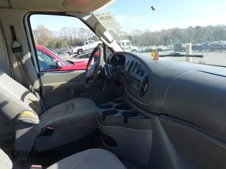 2006 Ford Econoline Cargo с VIN 1FTSE34LX6DA60840, выставлен на аукционе IAAI как лот 40982882 с пробегом 176 034 миль миль и . История ставок и продаж доступна на DreamBid. Изображение 5.