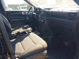 2021 Ford Police Interceptor Utility z VIN 1FM5K8ABXMGA33790, wystawiony jako IAAI lot #42065493 z przebiegiem 52 296 mil mil oraz . Historia ofert i sprzedaży dostępna na DreamBid. Obrazek 5.