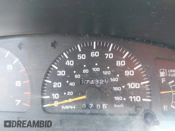 1997 Toyota 4Runner SR5 с VIN JT3GN86R0V0025626, выставлен на аукционе IAAI как лот 42303710 с пробегом 174 320 миль миль и . История ставок и продаж доступна на DreamBid. Изображение 7.