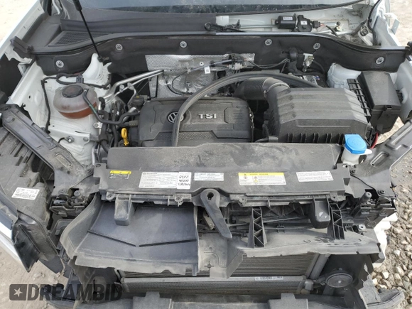 2021 Volkswagen Atlas SE z VIN 1V2LP2CA6MC574811, wystawiony jako Copart lot #41780595 z przebiegiem Nie podano mil oraz Szkody całkowita. Historia ofert i sprzedaży dostępna na DreamBid. Obrazek 12.