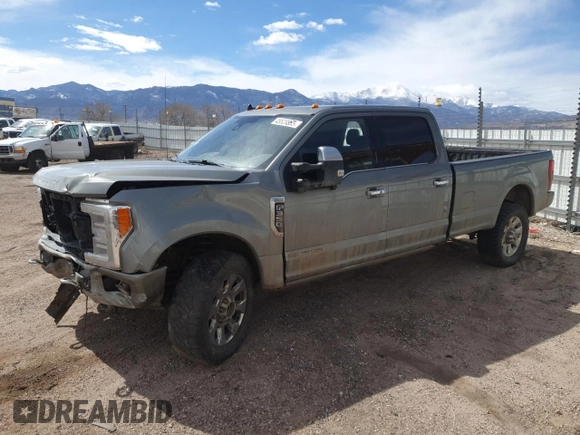 2019 Ford F-350 XL with VIN 1FT8W3BT0KEE83554, listed as a Copart auction lot 48820865 with 198,408 mi miles and Salvage Title. Bid and sale history available at DreamBid. Image 1.