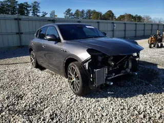 2023 Maserati Grecale GT z VIN ZN682AVA6P7418308, wystawiony jako Copart lot #88347945 z przebiegiem 4 658 mil mil oraz Szkoda całkowita • Salvage title. Historia ofert i sprzedaży dostępna na DreamBid. Obrazek 15.