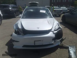 2021 Tesla Model 3 Long Range with VIN 5YJ3E1EB5MF992741, listed as a IAAI auction lot 39511260 with 39,090 mi miles. Bid and sale history available at carsss.com. Image 11.