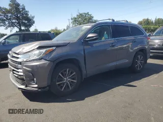 2019 Toyota Highlander SE with VIN 5TDJZRFH5KS605448, listed as a Copart auction lot 61974075 with 81,636 mi miles and Salvage title. Bid and sale history available at DreamBid. Image 1.