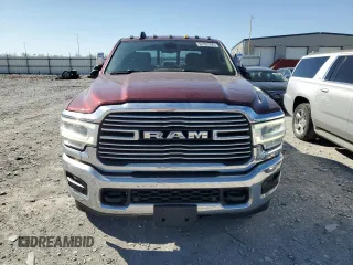 2021 Ram 2500 Laramie z VIN 3C6UR5FL4MG631655, wystawiony jako Copart lot #52765795 z przebiegiem 142 486 mil mil oraz Szkoda całkowita • Salvage title. Historia ofert i sprzedaży dostępna na DreamBid. Obrazek 5.