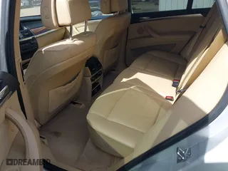2011 BMW X5 35i with VIN 5UXZV4C53BL403476, listed as a IAAI auction lot 41820844 with 104,472 mi miles. Bid and sale history available at carsss.com. Image 8.