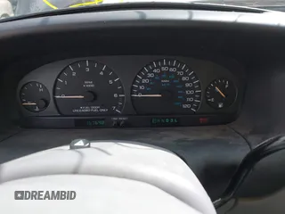 1999 Dodge Grand Caravan with VIN 1B4GP54GXXB897614, listed as a IAAI auction lot 42141997 with 157,698 mi miles and . Bid and sale history available at DreamBid. Image 7.