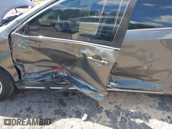 2012 Toyota Camry L z VIN 4T1BF1FK0CU506491, wystawiony jako IAAI lot #37661692 z przebiegiem 144 225 mil mil oraz . Historia ofert i sprzedaży dostępna na DreamBid. Obrazek 6.