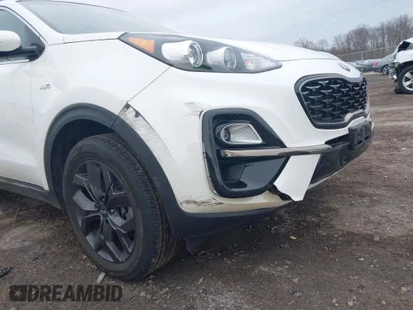 2020 Kia Sportage S with VIN KNDP6CAC0L7833915, listed as a IAAI auction lot 41940692 with 55,005 mi miles. Bid and sale history available at carsss.com. Image 6.