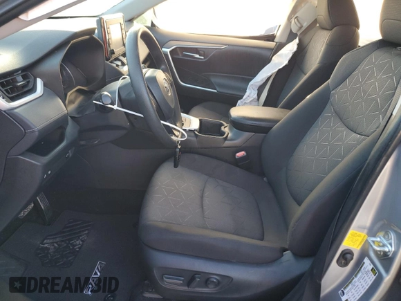 2022 Toyota RAV4 XLE with VIN 2T3W1RFV2NW195861, listed as a Copart auction lot 69635394 with 19,815 mi miles and Non repairable. Bid and sale history available at DreamBid. Image 7.