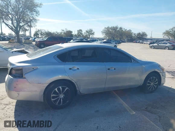 2015 Nissan Altima S with VIN 1N4AL3AP4FN304233, listed as a IAAI auction lot 41463418 with 233,084 mi miles and . Bid and sale history available at carsss.com. Image 14.