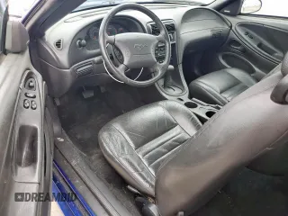 2004 Ford Mustang GT Deluxe z VIN 1FAFP42X74F232580, wystawiony jako Copart lot #55434075 z przebiegiem 83 948 mil mil oraz Szkoda całkowita • Salvage title. Historia ofert i sprzedaży dostępna na DreamBid. Obrazek 8.