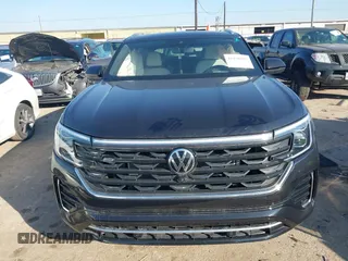 2024 Volkswagen Atlas SEL Premium R-Line z VIN 1V2FE2CA4RC261573, wystawiony jako IAAI lot #41156885 z przebiegiem 1 430 mil mil oraz . Historia ofert i sprzedaży dostępna na DreamBid. Obrazek 12.