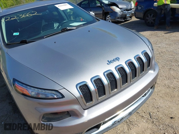 2016 Jeep Cherokee Limited with VIN 1C4PJMDB1GW373585, listed as a IAAI auction lot 42231662 with 187,752 mi miles and . Bid and sale history available at DreamBid. Image 6.