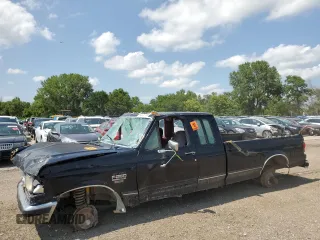 1987 Ford F-250 with VIN 1FTHX2518HKB31611, listed as a Copart auction lot 64875114 with 85,099 mi miles and Salvage Title. Bid and sale history available at carsss.com. Image 1.