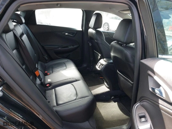 2017 Chevrolet Malibu LT with VIN 1G1ZE5ST8HF127609, listed as a IAAI auction lot 41600431 with 97,500 mi miles. Bid and sale history available at carsss.com. Image 8.