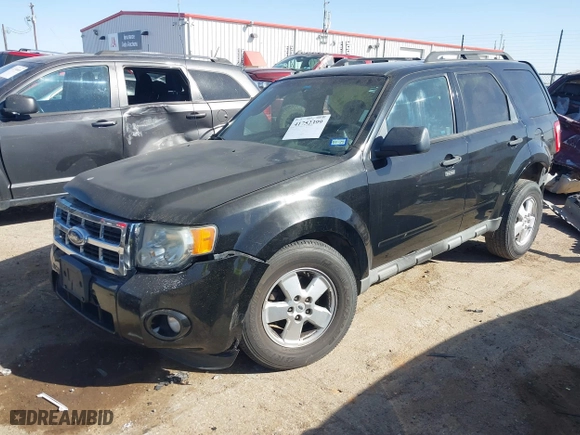 2010 Ford Escape XLT with VIN 1FMCU0DG1AKA15388, listed as a IAAI auction lot 41752399 with 189,655 mi miles. Bid and sale history available at carsss.com. Image 18.