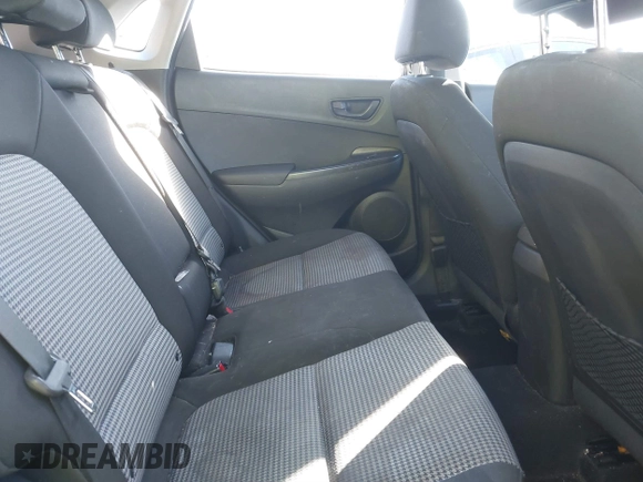 2020 Hyundai Kona SE with VIN KM8K12AA4LU504536, listed as a IAAI auction lot 41423007 with 114,187 mi miles and . Bid and sale history available at carsss.com. Image 8.