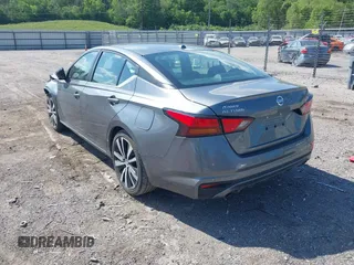 2020 Nissan Altima SR with VIN 1N4BL4CV6LC234697, listed as a IAAI auction lot 41010755 with 85,109 mi miles and . Bid and sale history available at carsss.com. Image 3.