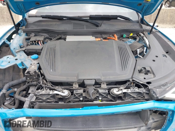2019 Audi e-tron Prestige with VIN WA1VAAGE7KB005479, listed as a IAAI auction lot 42368177 with 30,736 mi miles and . Bid and sale history available at DreamBid. Image 10.
