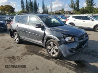 2011 Toyota RAV4 Sport with VIN JTMRK4DV9B5101252, listed as a Copart auction lot 44270895 with 205,880 mi miles and Salvage Title. Bid and sale history available at carsss.com. Image 4.