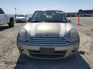 2011 MINI Hardtop with VIN WMWSU3C50BT182450, listed as a Copart auction lot 48638415 with 119,471 mi miles and Clean Title. Bid and sale history available at DreamBid. Image 5.