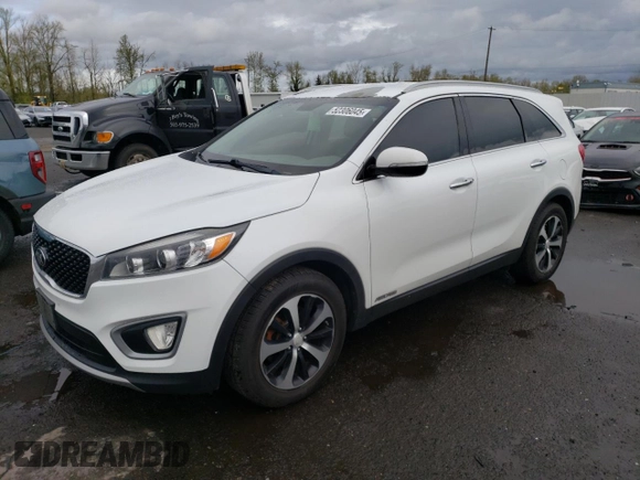 2016 Kia Sorento EX with VIN 5XYPHDA50GG005955, listed as a Copart auction lot 52306045 with 151,221 mi miles and Clean Title. Bid and sale history available at carsss.com. Image 1.