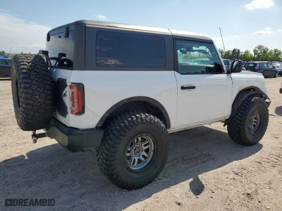 2022 Ford Bronco with VIN 1FMDE5AHXNLB04386, listed as a Copart auction lot 51952215 with 36,839 mi miles and Salvage Title. Bid and sale history available at carsss.com. Image 3.