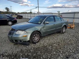 2003 Volkswagen Passat GLS with VIN WVWPD63B23P040532, listed as a Copart auction lot 75184604 with 132,001 mi miles and Salvage Title. Bid and sale history available at carsss.com. Image 1.