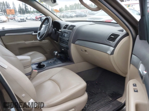 2009 Kia Borrego EX with VIN KNDJH741995015542, listed as a IAAI auction lot 42120069 with 139,457 mi miles. Bid and sale history available at carsss.com. Image 5.