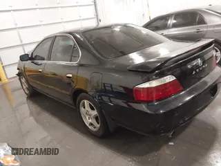 2003 Acura TL with VIN 19UUA56603A092119, listed as a IAAI auction lot 41695793 with 178,520 mi miles. Bid and sale history available at carsss.com. Image 3.
