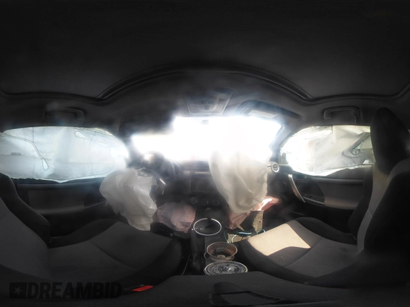 2015 Scion tC z VIN JTKJF5C70FJ013710, wystawiony jako IAAI lot #41770647 z przebiegiem Nie podano mil oraz . Historia ofert i sprzedaży dostępna na DreamBid. Obrazek 18.