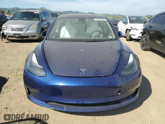 2023 Tesla Model 3 z VIN 5YJ3E1EA5PF547556, wystawiony jako Copart lot #52799655 z przebiegiem 5 242 mil mil oraz Szkoda całkowita • Salvage title. Historia ofert i sprzedaży dostępna na DreamBid. Obrazek 5.