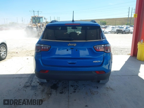 2022 Jeep Compass Latitude with VIN 3C4NJCBB7NT119404, listed as a IAAI auction lot 41846502 with 51,483 mi miles and . Bid and sale history available at carsss.com. Image 17.