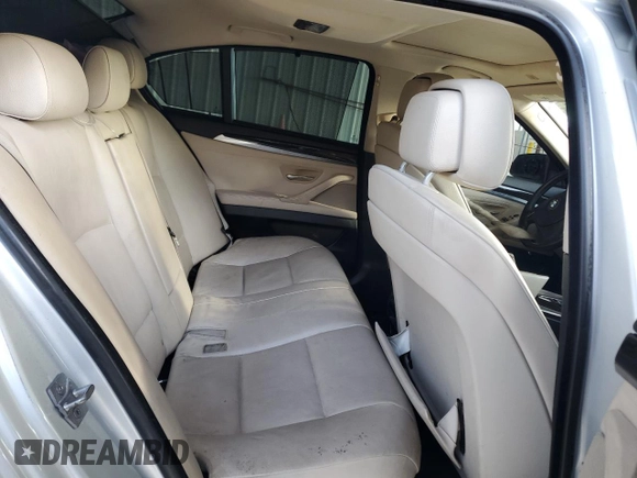 2011 BMW 5 Series 528i with VIN WBAFR1C50BC743740, listed as a Copart auction lot 50925205 with Not Provided miles and Clean Title. Bid and sale history available at carsss.com. Image 10.