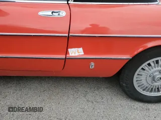 1978 Alfa Romeo Spider z VIN AR115410004488, wystawiony jako Copart lot #74726184 z przebiegiem 50 872 mil mil oraz Szkody całkowita. Historia ofert i sprzedaży dostępna na DreamBid. Obrazek 12.