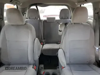 2015 Toyota Sienna LE AAS with VIN 5TDKK3DC6FS578179, listed as a Copart auction lot 55145545 with 225,468 mi miles and Salvage Title. Bid and sale history available at DreamBid. Image 10.