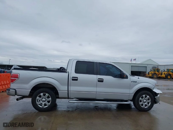 2013 Ford F-150 XL with VIN 1FTFW1CF6DKF90942, listed as a IAAI auction lot 41757048 with 236,239 mi miles. Bid and sale history available at carsss.com. Image 14.