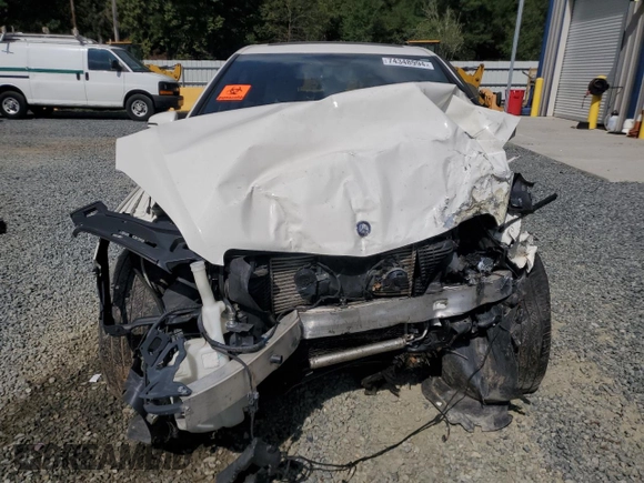 2011 Mercedes-Benz R 350 with VIN 4JGCB2FEXBA128759, listed as a Copart auction lot 74348994 with 116,892 mi miles and Salvage title. Bid and sale history available at DreamBid. Image 5.