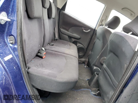 2013 Honda Fit Sport с VIN JHMGE8H64DC036798, выставлен на аукционе Copart как лот 50071345 с пробегом 201 439 миль миль и Списание • Salvage title. История ставок и продаж доступна на DreamBid. Изображение 10.