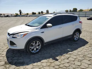 2013 Ford Escape SEL z VIN 1FMCU9H98DUA01626, wystawiony jako Copart lot #61732105 z przebiegiem 156 676 mil mil oraz Czysty tytuł • Clean title. Historia ofert i sprzedaży dostępna na DreamBid. Obrazek 1.