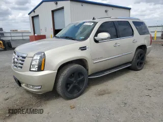 2007 Cadillac Escalade z VIN 1GYFK63807R282990, wystawiony jako Copart lot #62121795 z przebiegiem 216 381 mil mil oraz Czysty tytuł • Clean title. Historia ofert i sprzedaży dostępna na DreamBid. Obrazek 1.