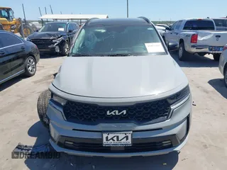 2022 Kia Sorento SX z VIN 5XYRK4LFXNG120480, wystawiony jako IAAI lot #41992301 z przebiegiem 33 551 mil mil oraz . Historia ofert i sprzedaży dostępna na DreamBid. Obrazek 12.
