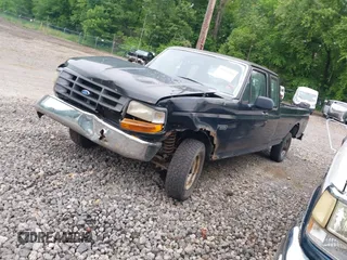 1997 Ford F-250 с VIN 1FTHX25H5VEC68464, выставлен на аукционе IAAI как лот 42365298 с пробегом 137 859 миль миль и . История ставок и продаж доступна на DreamBid. Изображение 2.