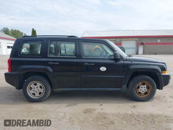 2008 Jeep Patriot Sport with VIN 1J8FF28W78D728568, listed as a IAAI auction lot 42091256 with 166,876 mi miles. Bid and sale history available at carsss.com. Image 14.